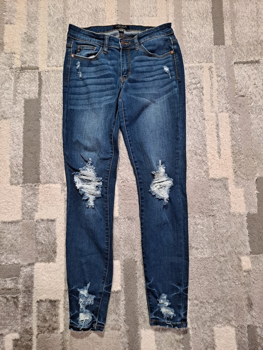 Judy Blue 9/29 Distressed Dark Blue Women’s Skinny Jeans